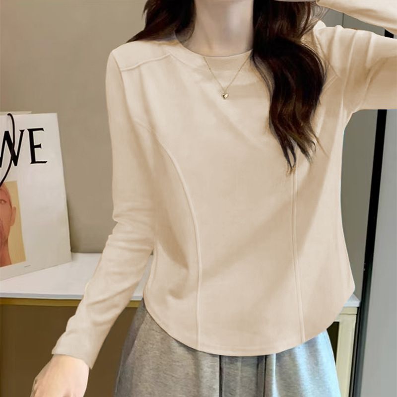 A Warm, Wool-Enforced Top Suitable For Autumn And Winter Ideal For Casual Wear. Features A Regular Shoulder Design, A_ecoleips.com
