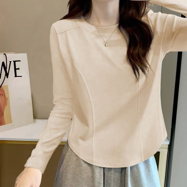 A Warm, Wool-Enforced Top Suitable For Autumn And Winter Ideal For Casual Wear. Features A Regular Shoulder Design, A_ecoleips.com