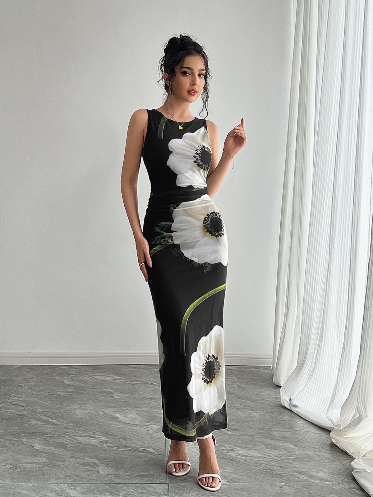 2025 Spring And Summer New Women's Black Mesh Printed Sleeveless Dress Long Skirt_ecoleips.com