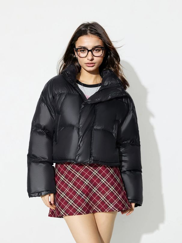 "Cropped Quilted Jacket – Streetwear Zip-Up Puffer With Stretch Panels (S-XL, Slim Fit) – Edgy Layering Staple For Urban Explorers"_ecoleips.com