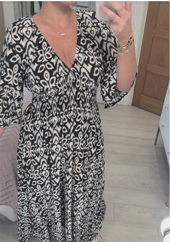 Large-Sized, Super Fairy-Like V-Neck Floral Dress, Beach Vacation Dress, Loose Long Dress_ecoleips.com