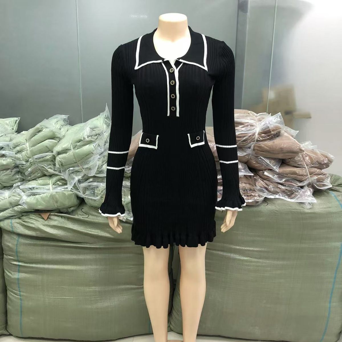 Women's Clothing Long Sleeved Lapel Button Wood Ear Edge Knitted Dress_ecoleips.com