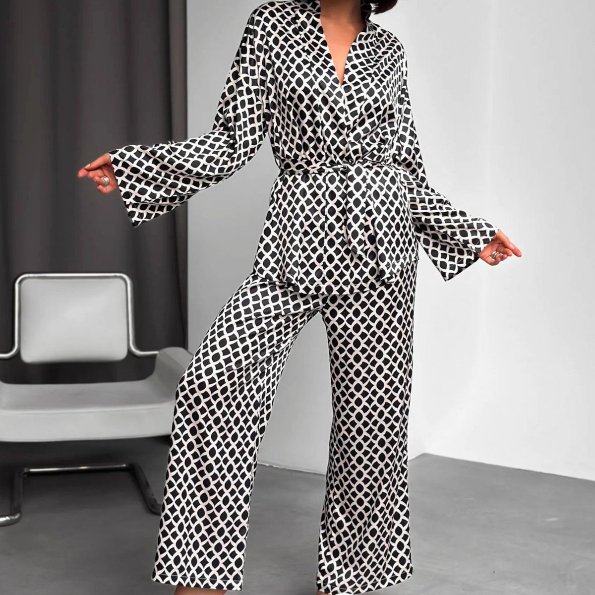 Cross-Border New Printed Loose Satin Long-Sleeve Long-Pants Pajamas Two-Piece Set European And American Autumn_ecoleips.com