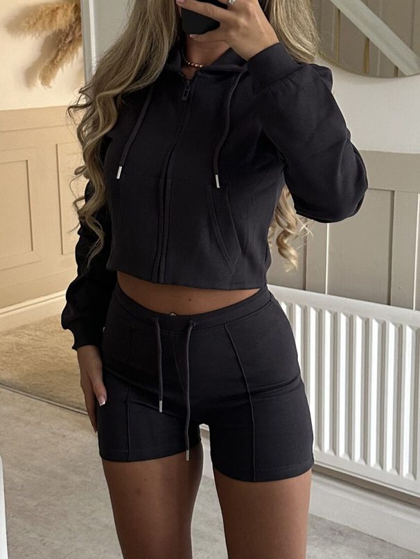 Diyun European American Style Sports Long Sleeve Sweatshirt And Shorts Two-Piece Set Women's Clothing 2025_ecoleips.com