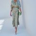 Voya Women's Sexy Deep V-neck Fashionable And Elegant Commuting Collar Printed High Waisted Skirt Set Long Skirt_ecoleips.com