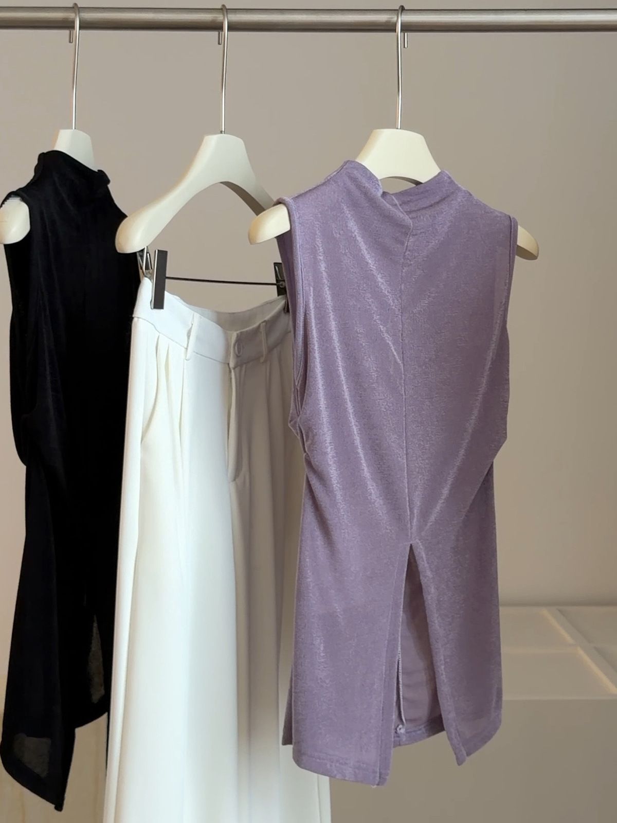 Women's High Neck Sleeveless Knitted Vest Sweet And Spicy Design Unique Hollowed out And Slit Top for Summer_ecoleips.com