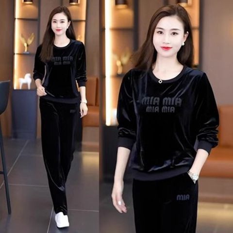 Velvet Tracksuit Set For Women - Stylish Round Neck Two-Piece Outfit With Embroidery, Long Sleeve & Pants, Plus Size Available_ecoleips.com