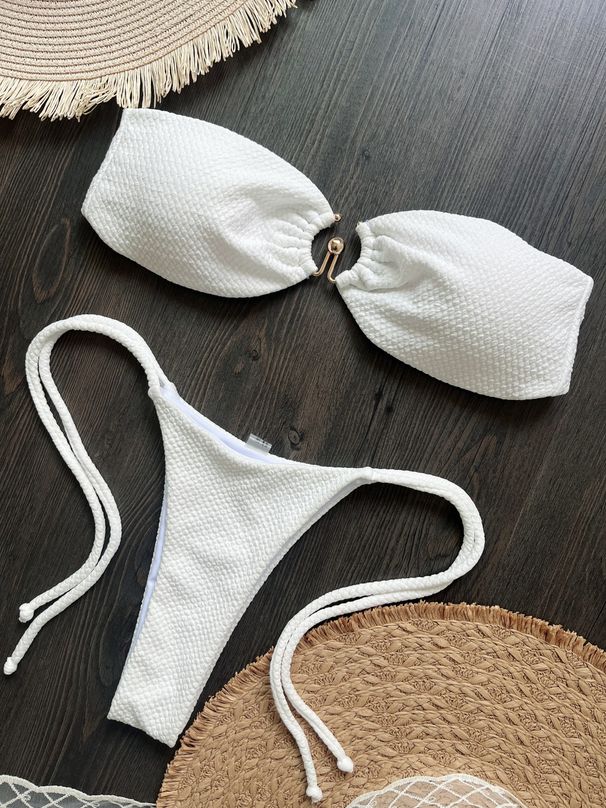 "Metallic Sheen Bikini Set – Backless Swimwear With Adjustable Ties (S/M/L, Solid Colors)"_ecoleips.com