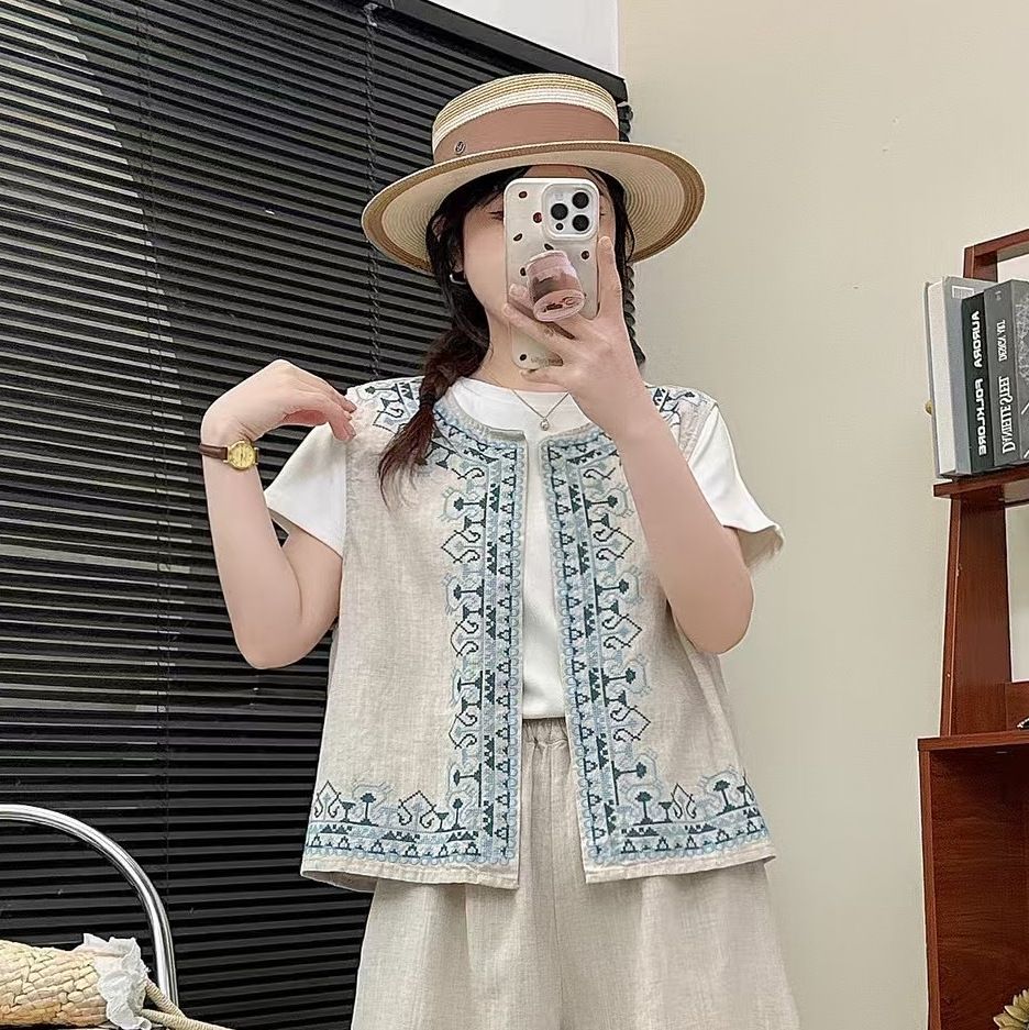 Embroidered 2025 Summer New Style Simple Retro Round Neck Women's Fashionable Cardigan Vest Top_ecoleips.com