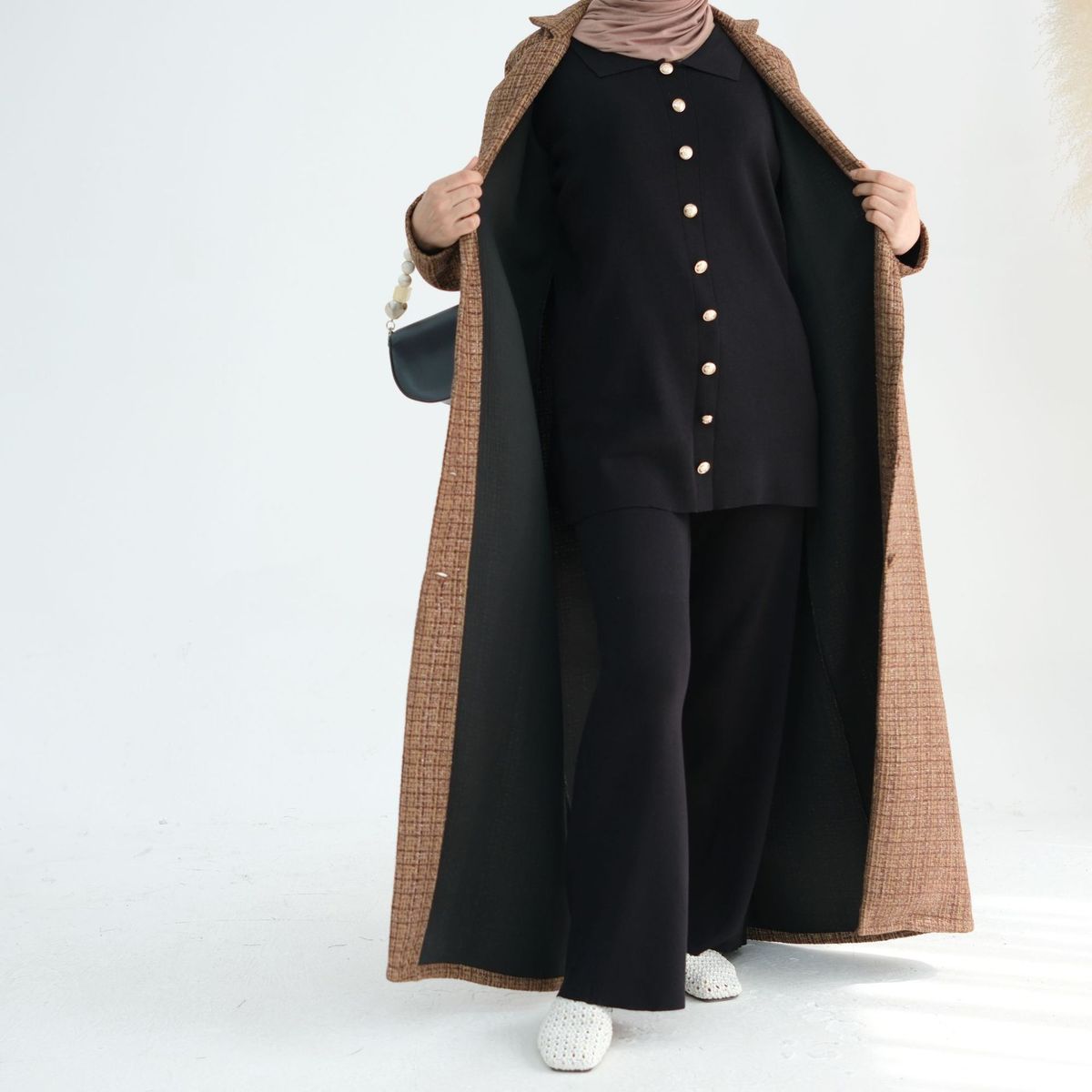 Women's Luxe 3D-Textured Maxi Dress With Princess Sleeves & Belted Waist, Warm Winter Dress For Dubai & Cold Weather_ecoleips.com