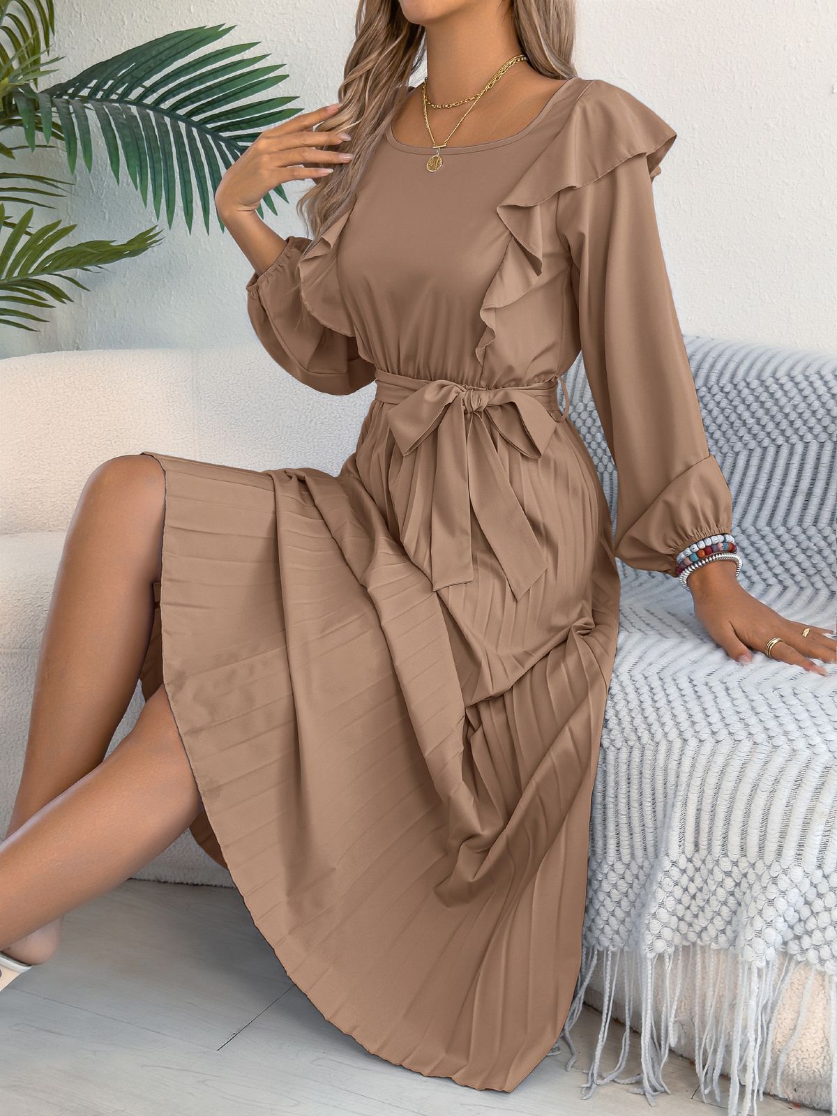 2026 Spring Summer European And American Elegant Ruffled Square Neck Long Sleeve Waist Pleated Dress Cross-Border_ecoleips.com
