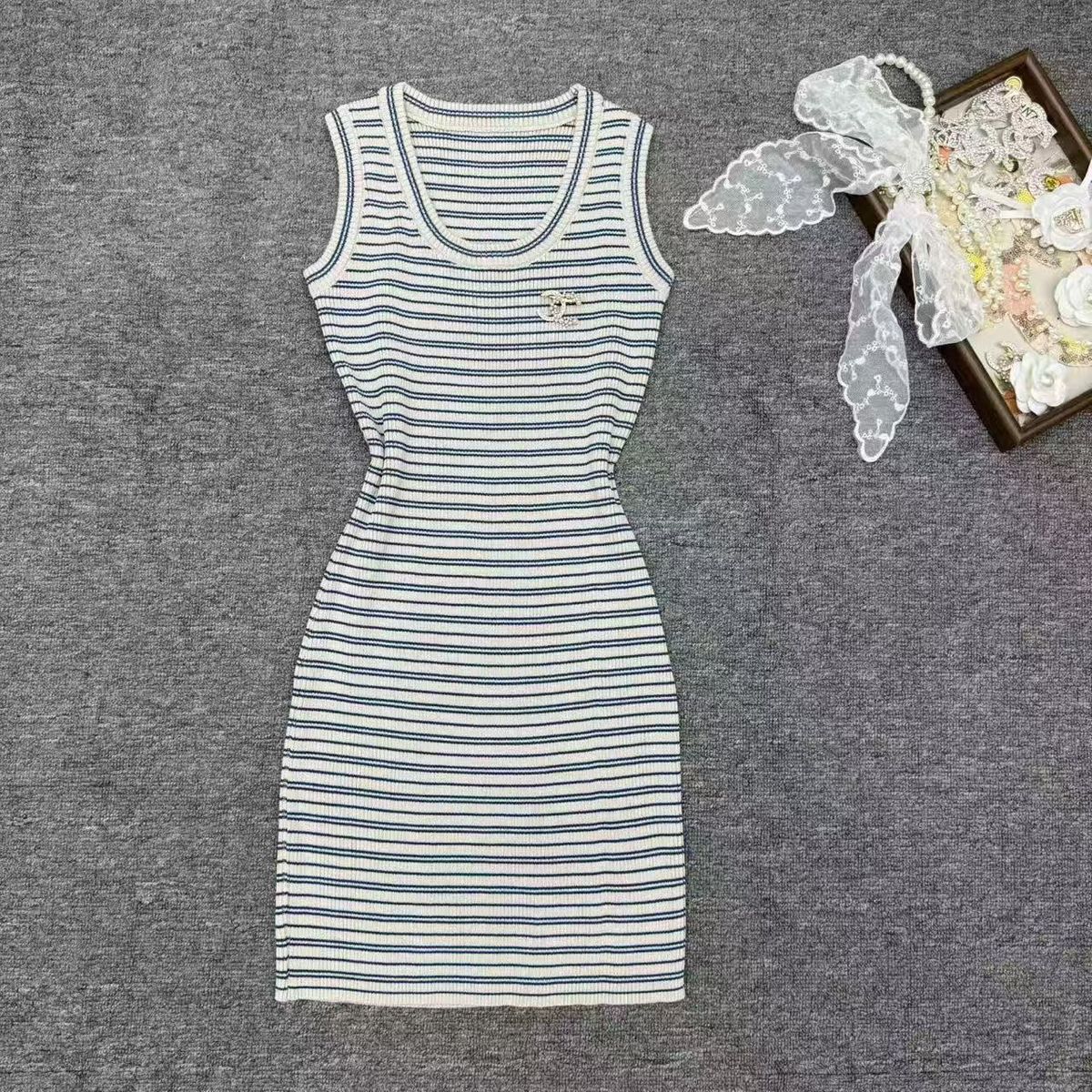 Icy Silk Women's Slim Fit Sleeveless Dress Luxury Elegant Striped Pullover New Style Summer_ecoleips.com