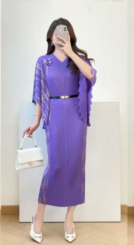Miyake Women's Pleated V Neck Dress Elegant High End Loose Batwing Sleeve Mid Length Summer Style Versatile New Dress_ecoleips.com