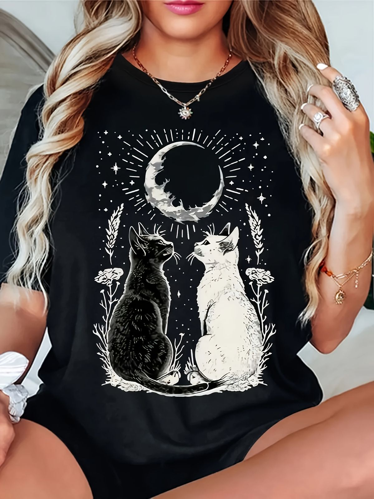 Cat Moon Graphic Tee Print T-Shirt Women's Crewneck Casual Short Sleeve T-Shirt Summer Harajuku Streetwear Tops Fashion Tees_ecoleips.com