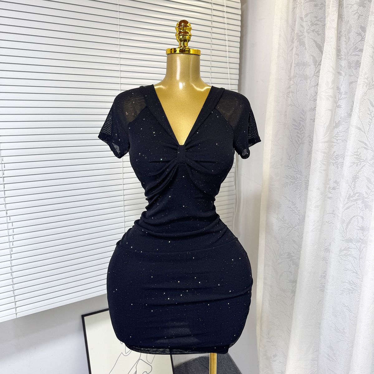 Women's Clothing New Elastic Mesh Dress V Neck Sexy Slim Hip Short Skirt Dress_ecoleips.com