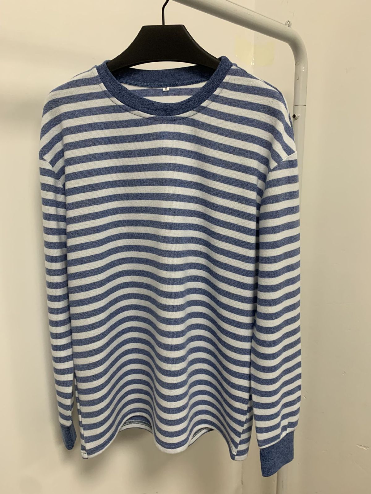 Women's Clothing Autumn And Winter New Striped Contrast Color Round Neck Long Sleeve Loose T Shirt Top_ecoleips.com