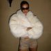 Faux Fox Fur Short Coat With Lapel Collar - Oversized Eco-Friendly Faux Fur Jacket For Women, Winter Warm Plush Coat In Beige (S/M/L)_ecoleips.com