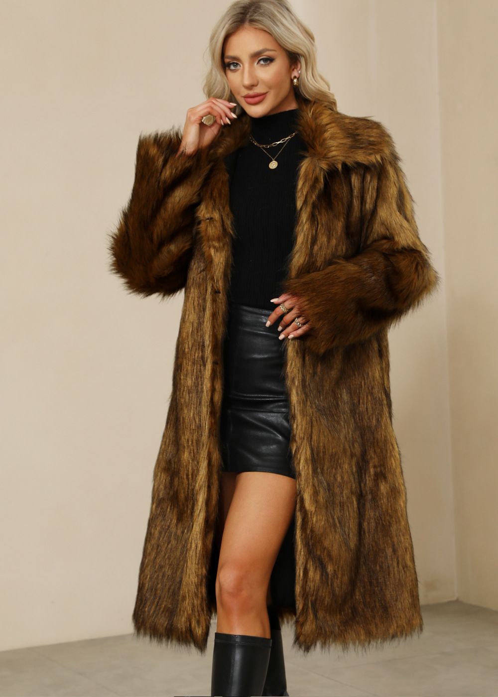 Autumn And Winter New Women's Square Collar Fur Long Coat Coat Women's Europe And America_ecoleips.com