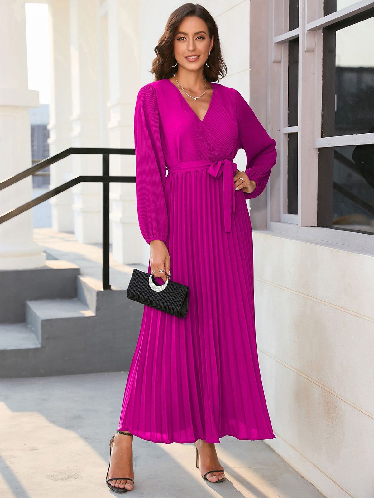 Dress With A Fashionable V-Neckline, Long Sleeves, Pleated Design, And A Flowing Silhouette._ecoleips.com