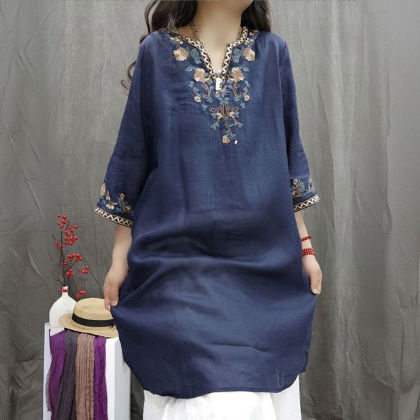 A Comfortable, Slimming, Artistic, And Casual Mid-Length Top For Women Perfect For Spring/Summer Occasions; Featuring_ecoleips.com