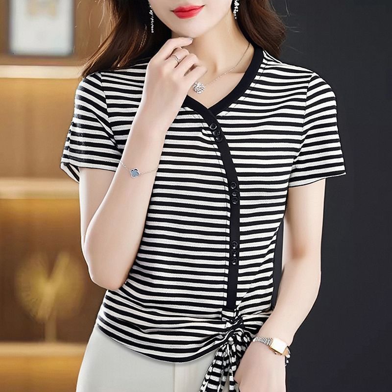 Striped Short-Sleeved T-Shirt For Women, Featuring A V-Neck Design; Comfortable And Stylish For Summer Wear. Available I_ecoleips.com