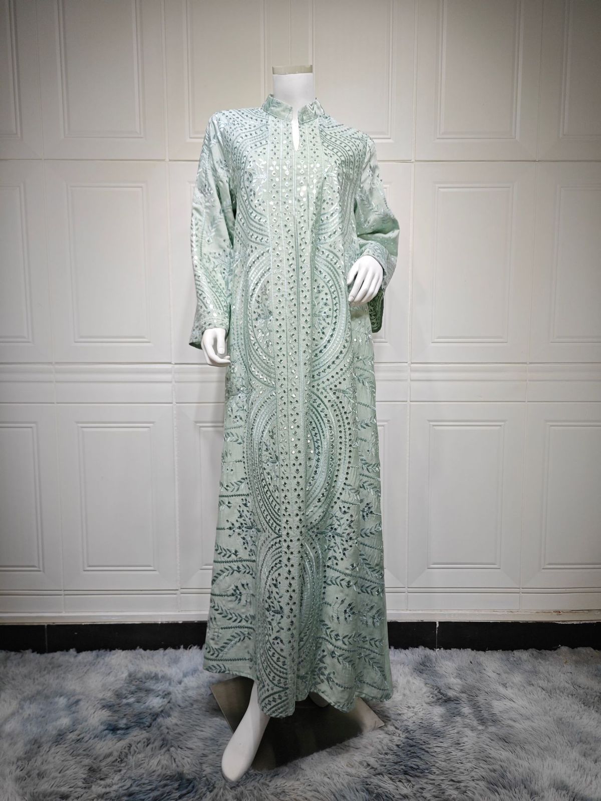 Elegant Middle Eastern Jalabiya Dress With Embroidered Sequins – V-Neck Long Sleeve Maxi Dress For Women | Boho Chic & Modest Fashion_ecoleips.com