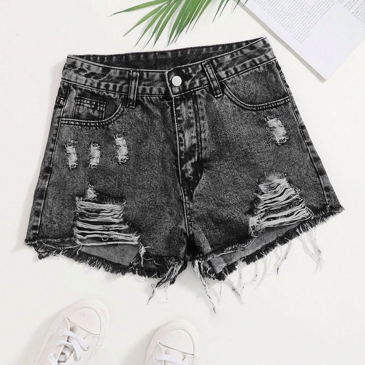 High-Waisted Distressed Denim Shorts for Women Slimming Ripped Frayed Edges Retro American Style Versatile Bodycon Hot Pants_ecoleips.com