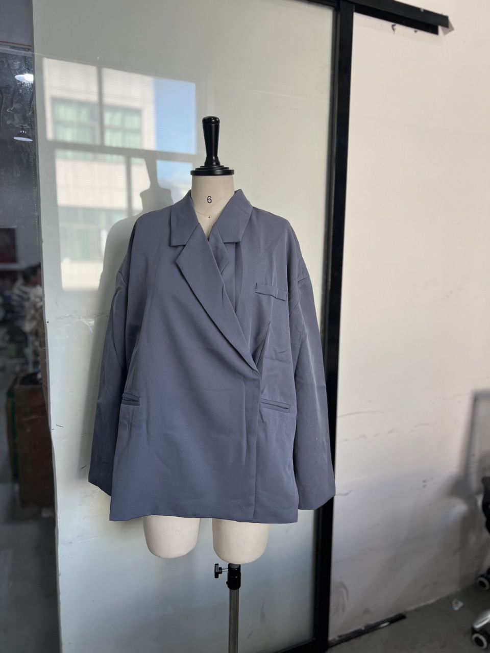 "Women's Long Sleeve Blazer Jacket With Notch Lapel & Side Pockets - Relaxed Fit Polyester Coat For Work & Casual (Gray/Black/Khaki, S-L)"_ecoleips.com