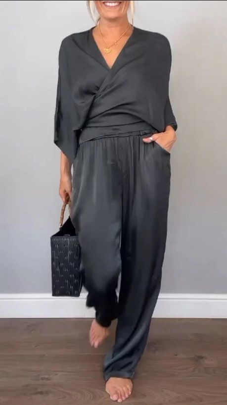 Summer Women's Solid Color Satin Short-Sleeved Top Pants Suit For Women_ecoleips.com