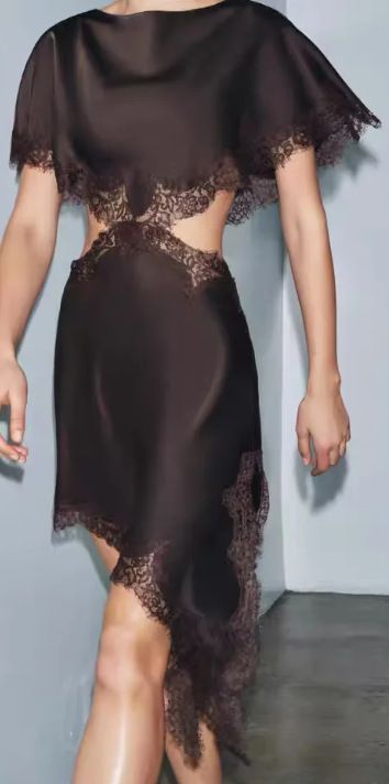 New European American Style Women's Clothing, Sexy Round-neck Dress With Layered Lace Decoration And Irregular Opening_ecoleips.com