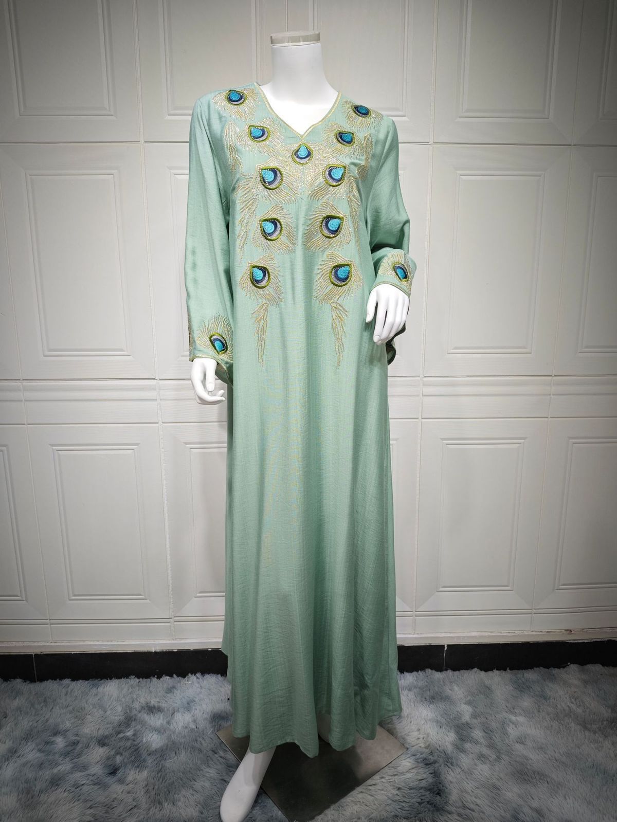 AB429 Women's Muslim Clothing Elegant Pullover Embroidered Dress Robe New Style_ecoleips.com