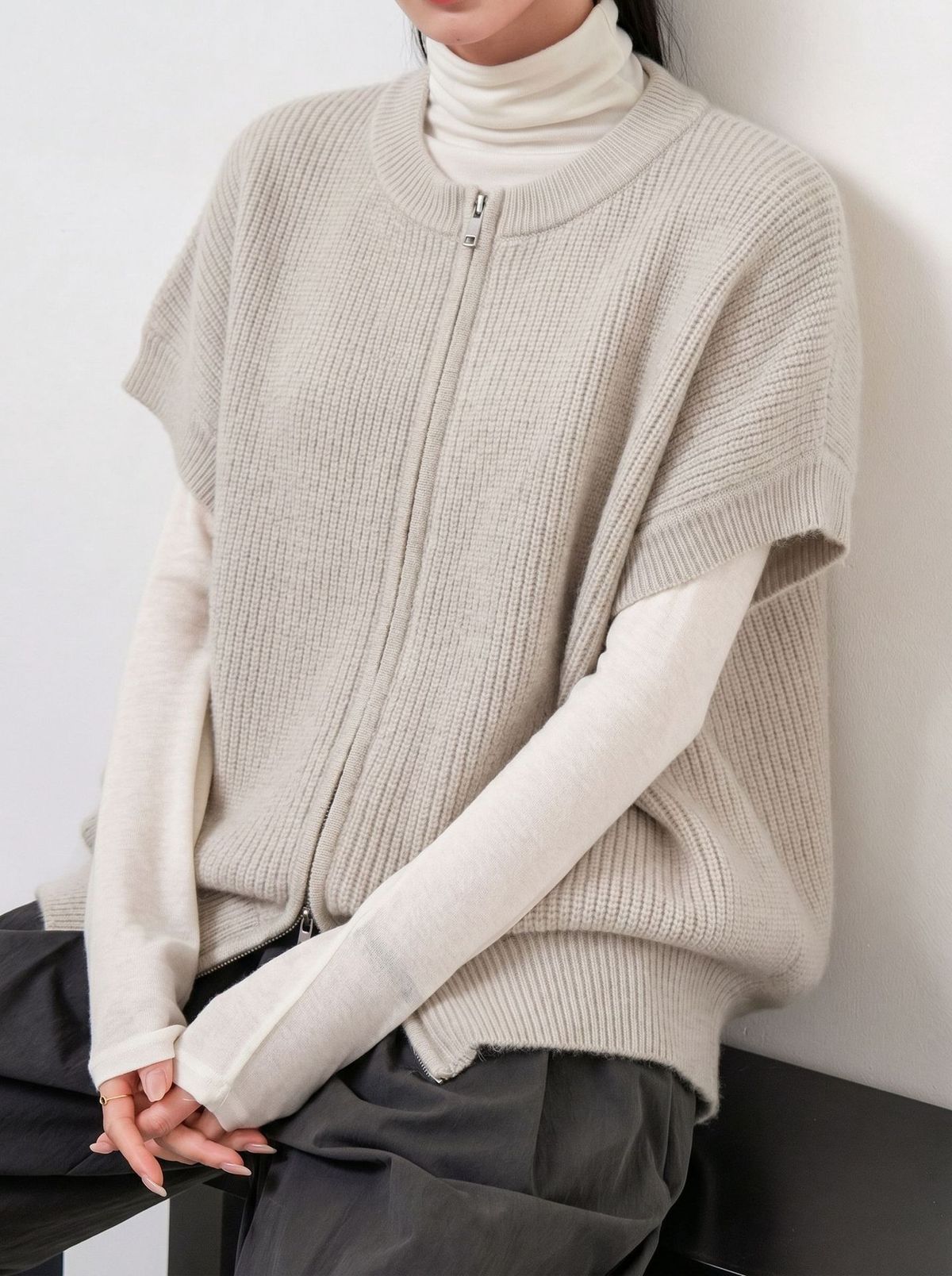Women's Double Zipper Knitted Vest European American Style Loose Fit Elegant Slimming Cardigan for Spring Autumn_ecoleips.com