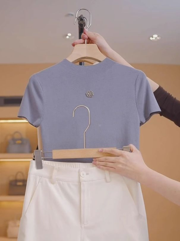 Women's French Style Camellia T-Shirt High Neck Short Sleeve Elegant Versatile Slimming Ice Silk Knit Top For Summer_ecoleips.com