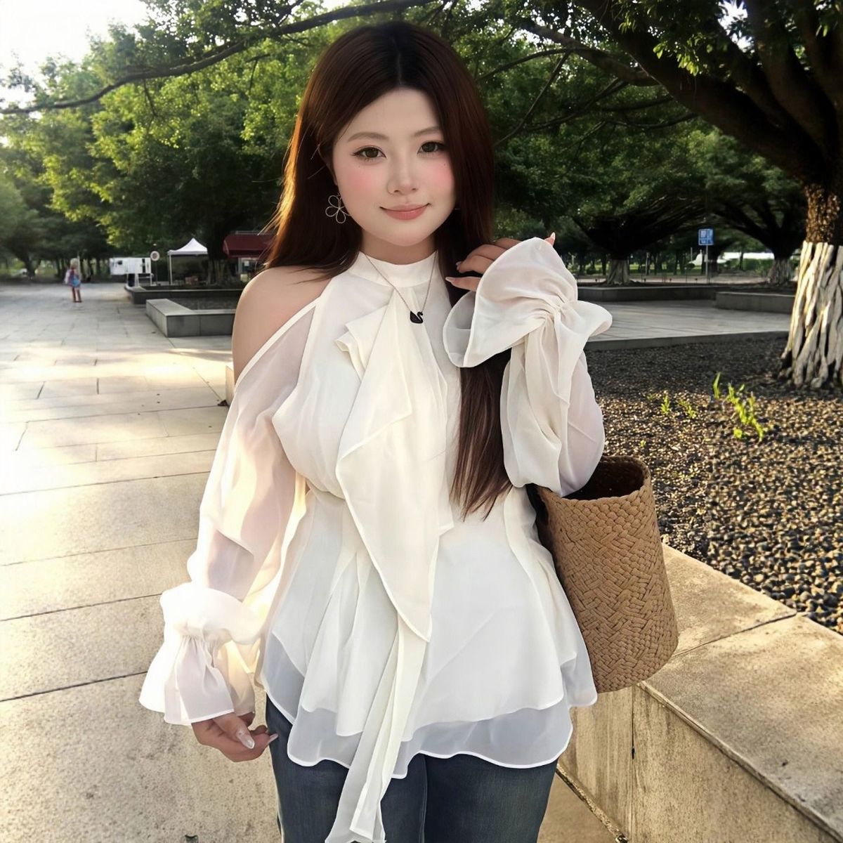 French-style Plus-size Elegant High-end Women's Shirt With Off-shoulder Design, Unique Autumn New Long-sleeve_ecoleips.com