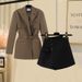 Effortless Sophistication – Plus Size Spring Suit Set With Waist-Defining Blazer & High-Waisted Short Skirt, Modern Work-to-Wine Ensemble_ecoleips.com
