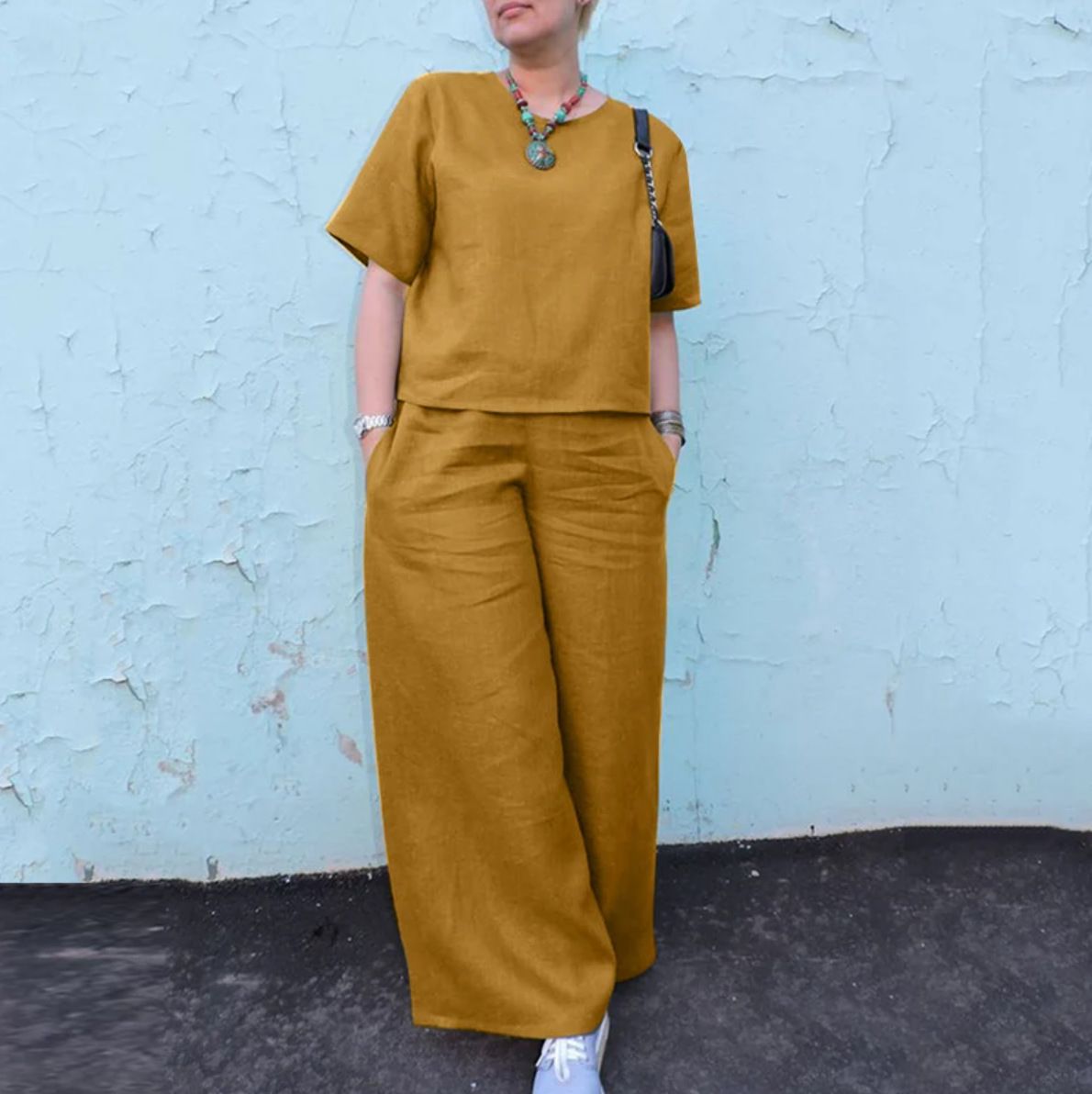 Women's Clothing Two Piece Suits For Women Round Neck Short Sleeved Tops Summer Casual Solid Color Wide Leg Pants Suits For Women_ecoleips.com