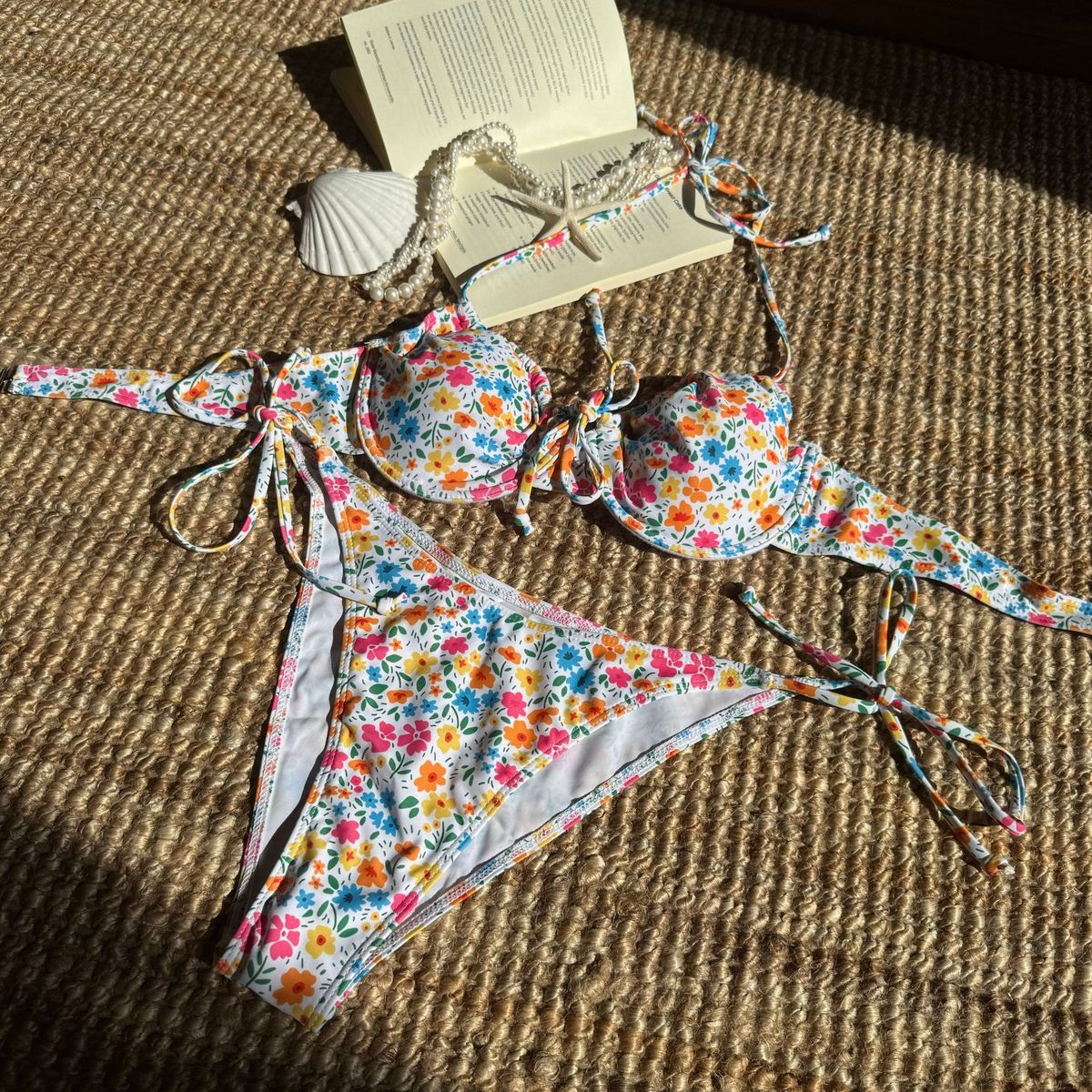 New 2025 Sexy Strappy Floral Print Bikini Two Piece Swimsuit European American Style Fresh Design Women's Clothing_ecoleips.com
