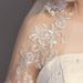 Korean-Style Short Bridal Veil With Double-Layer Ledge – Delicate Lace Wedding Veil For Photography & Ceremonies (Ivory/White)_ecoleips.com