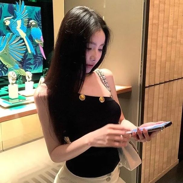 Summer Outerwear: Tight-fitting, Elegant, Pure-desire Style, Asymmetrical One-shoulder Knitted Tank Top For Women,_ecoleips.com