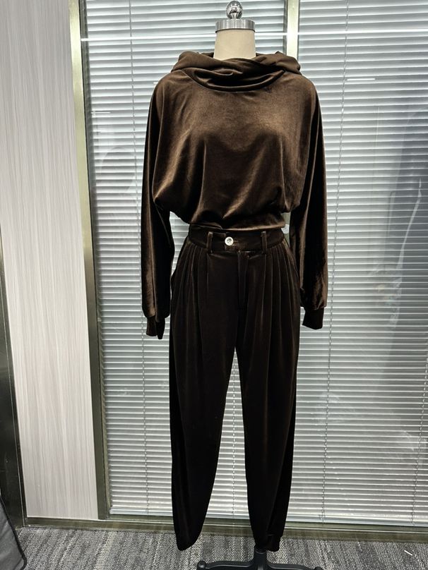 K New Hooded Long Sleeved And Folded Leg Pants Casual Suit For Women. No Accessories_ecoleips.com