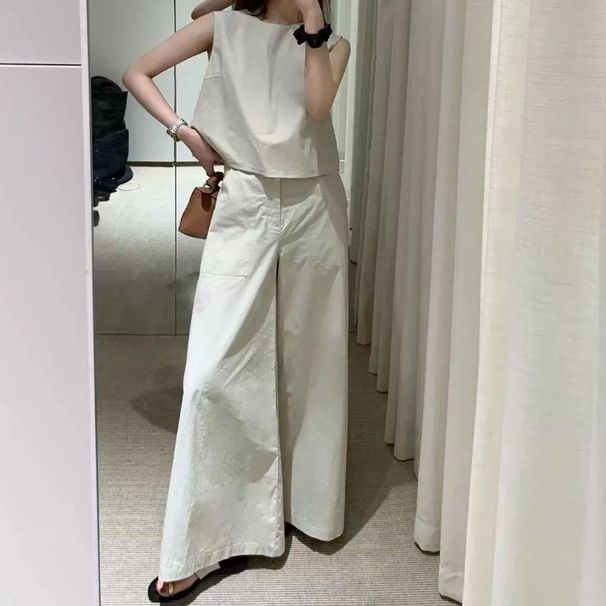 Monochrome Sleeveless Tank Top With High-Waisted Slimming Design, Paired With Wide-Leg Pants A Stylish Summer Two-Piec_ecoleips.com