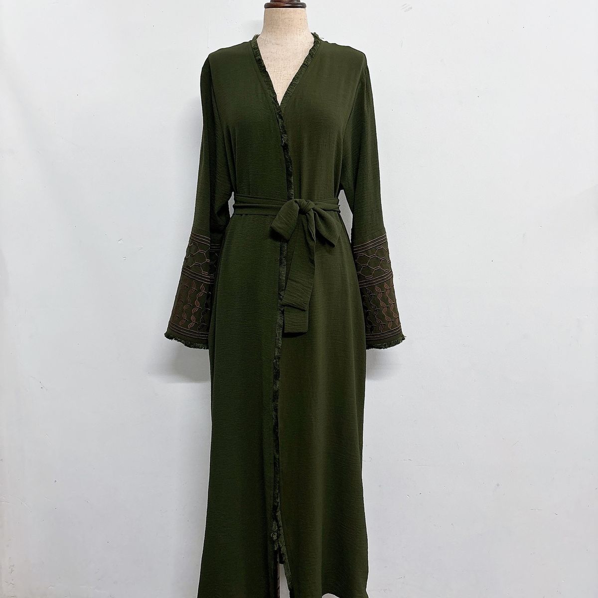 Women's Clothing New Fashion Simple Embroidered Cardigan With Tassels Dress Without Headscarf_ecoleips.com