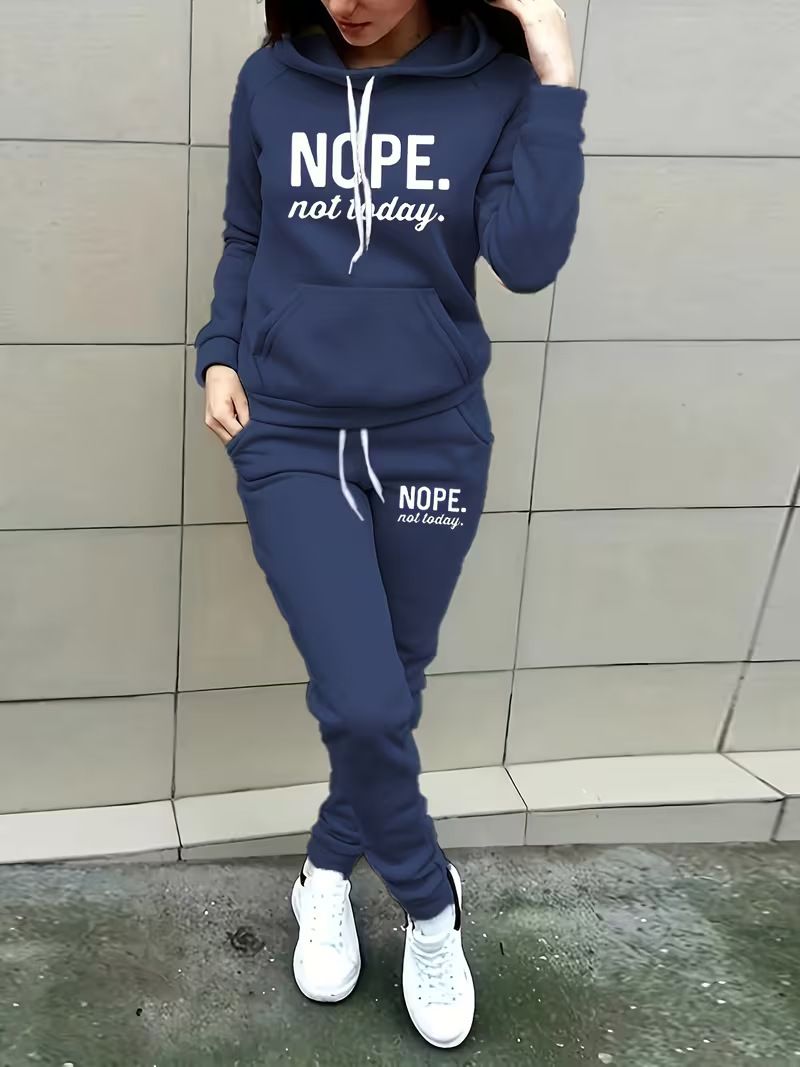 Trendy Fleece-Lined Hoodie & Jogger Set For Women - Casual Streetwear With Print Design_ecoleips.com