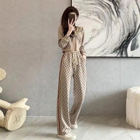 Women’s Clothing fashion sports suit women summer fashion short sleeved sweatshirt wide leg sports pants two piece suit_ecoleips.com