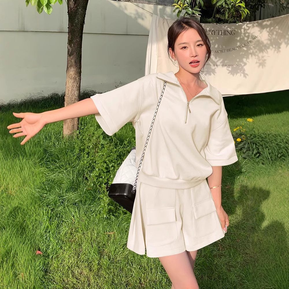Women's Korean Style Casual Sportswear Set Short Sleeved Top And Shorts Trendy Summer New Design 2025_ecoleips.com