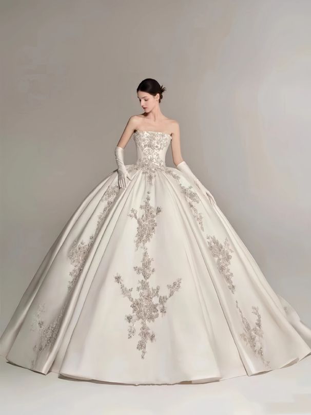 Satin Strapless Wedding Dress With Train - Elegant A-Line Bridal Gown For Petite Brides - New Arrival_ecoleips.com