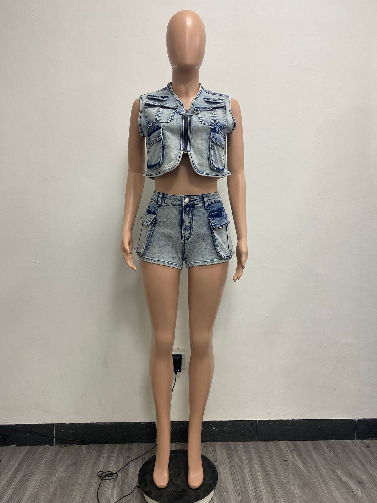 Women's Stretchy Denim Vest & Shorts Set - Casual Sleeveless Pocket Outfit With Wrinkle Effect (Sky Blue, Dark Grey)_ecoleips.com