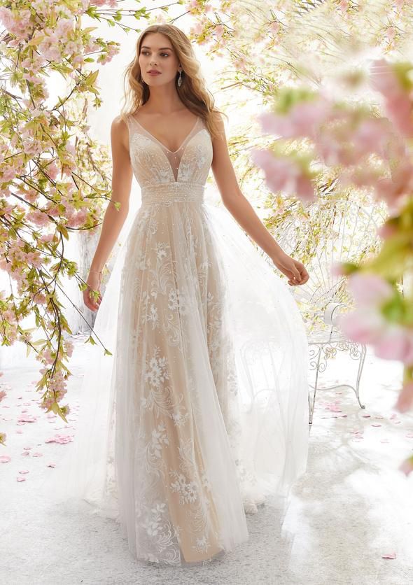Women's Clothing Wedding Dress Sexy Fashion V Neck Sleeveless Lace Wedding Dress_ecoleips.com