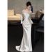French Style Light Wedding Dress Simple Long Sleeve Off-Shoulder Bridal Gown Elegant White Mermaid Style_ecoleips.com