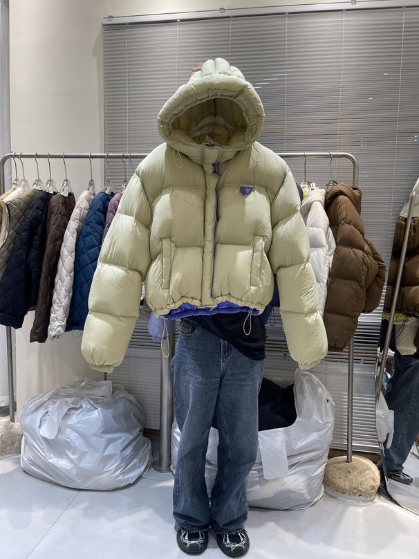 "Korean Style Short Puffer Jacket For Women - Hooded Winter Coat With Duck Down Filling, Candy Colors & Thickened Insulation_ecoleips.com
